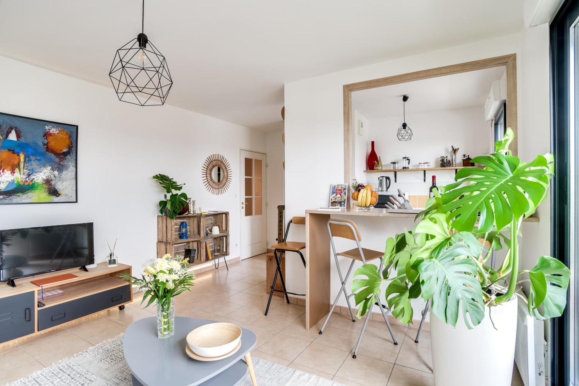 Ferienwohnung Votre Escale - Le Petit Montmartre Niort Exterior foto