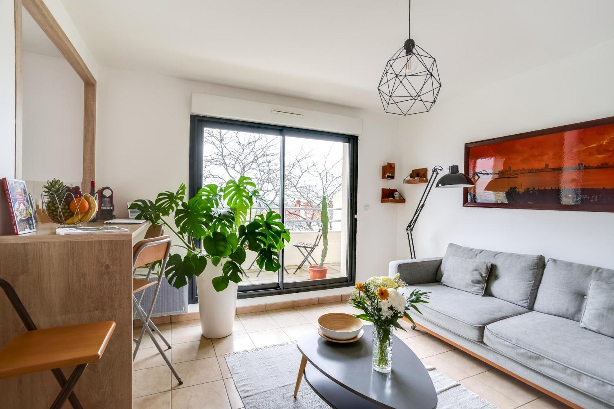Ferienwohnung Votre Escale - Le Petit Montmartre Niort Exterior foto